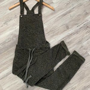 Wallflower Soft Cheetah Print Overalls Sz S